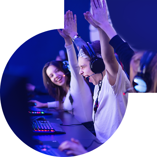 巅峰国际獨家雙向驅動技術<br>讓電競玩家盡情享受極致高速快感